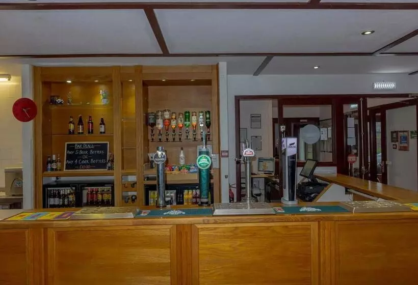 בית מלון כפרי Primelodge Rotherham