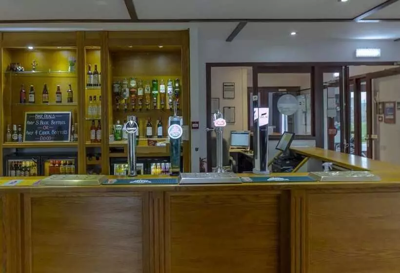 בית מלון כפרי Primelodge Rotherham