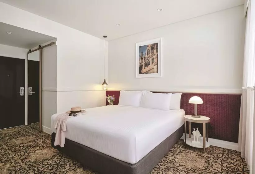 Rendezvous Hotel Melbourne