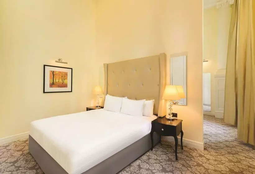 Rendezvous Hotel Melbourne