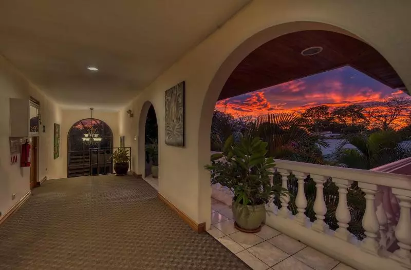 هتل Buena Vista Chic