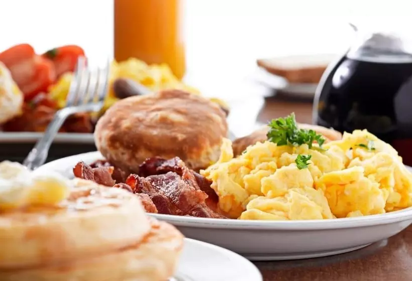 Crystal Inn Hotel & Suites   West Valley City