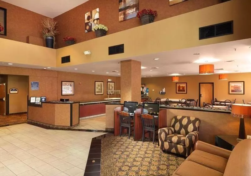 Crystal Inn Hotel & Suites   West Valley City