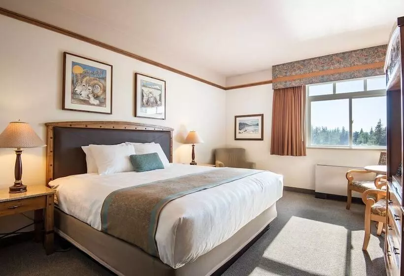 בית מלון כפרי Fairbanks Princess Riverside Lodge