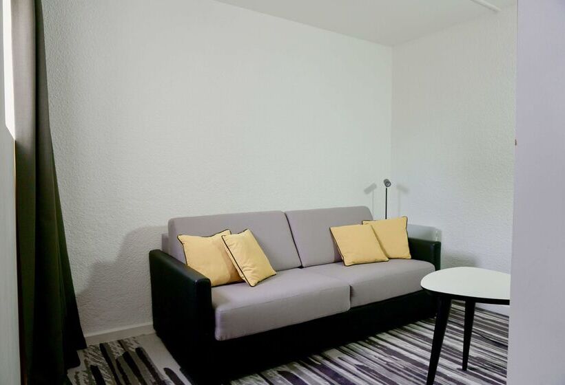 هتل Golden Tulip Roissy Saint Witz