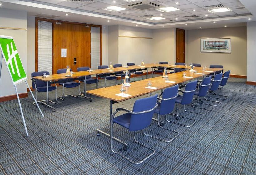 Hotelli Holiday Inn Basingstoke, An Ihg