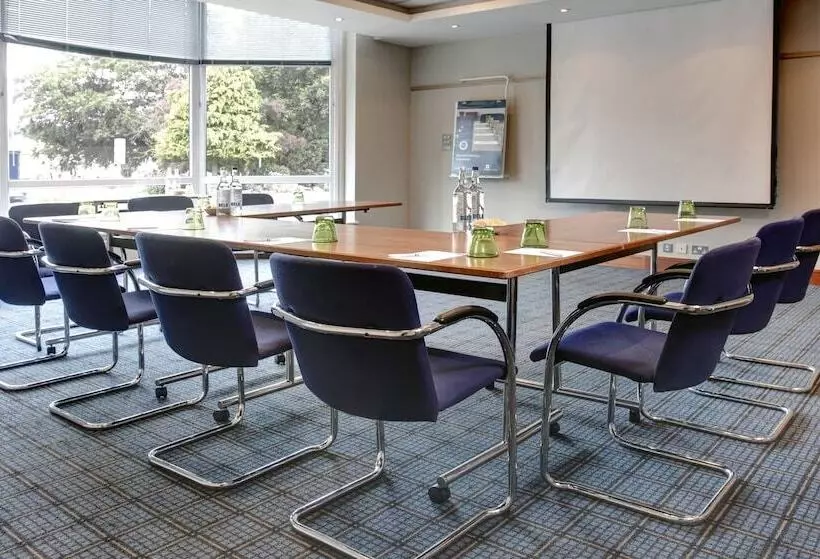 酒店 Holiday Inn Basingstoke, An Ihg