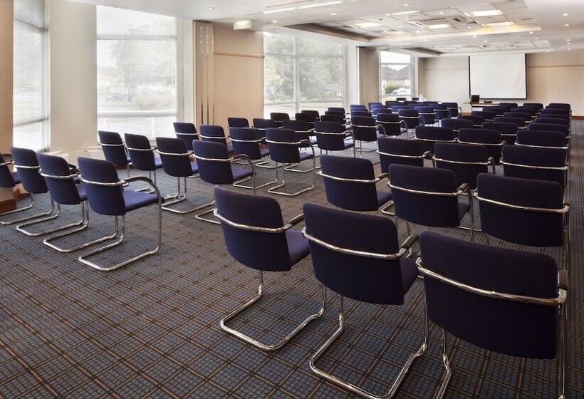 Hotelli Holiday Inn Basingstoke, An Ihg