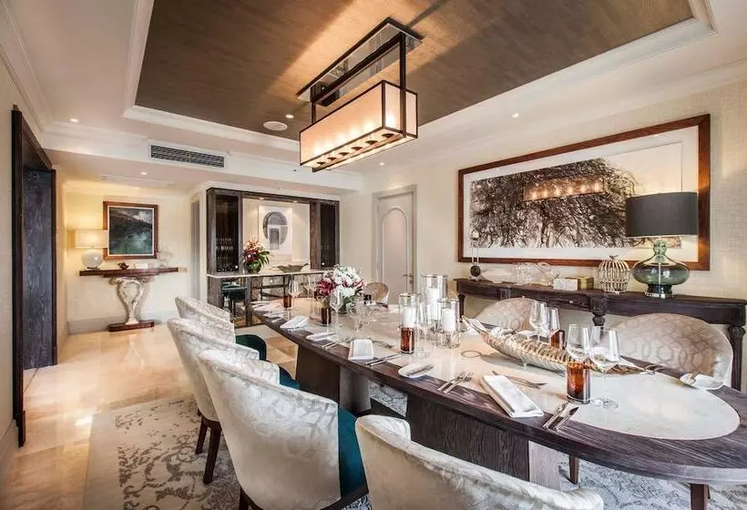 هتل Labourdonnais Waterfront