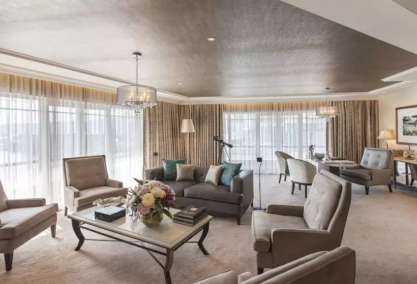 هتل Labourdonnais Waterfront