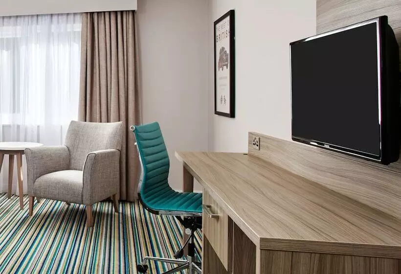 בית מלון כפרי Leonardo Royal Oxford