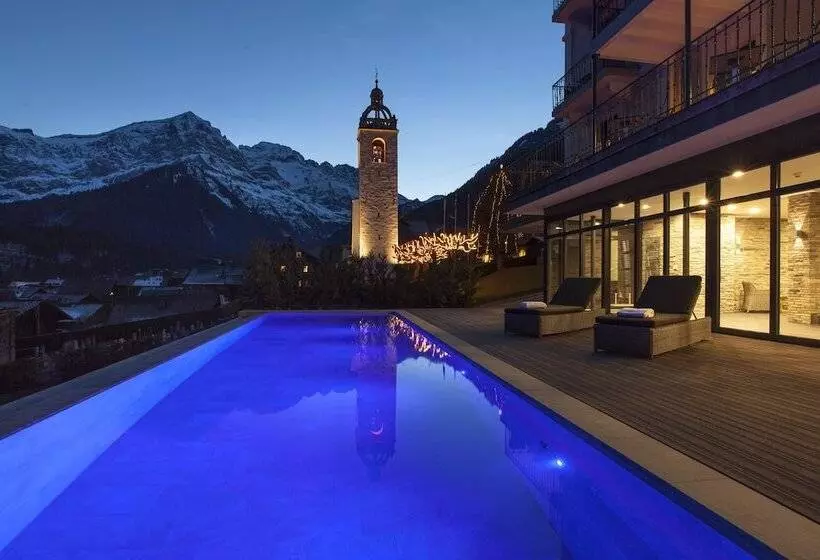 Hotel National Resort & Spa