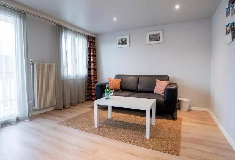 ホテル & Restaurant Rössli