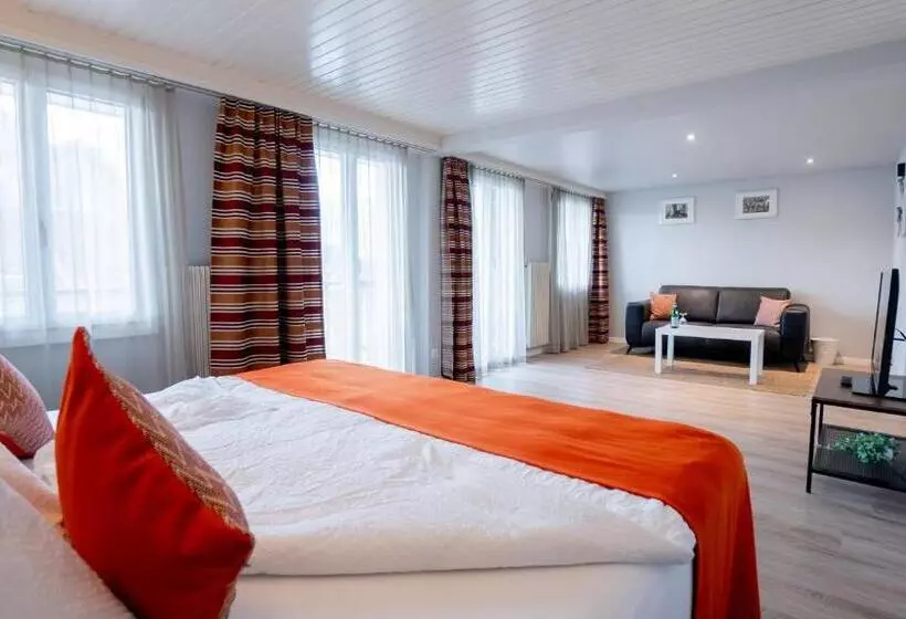 ホテル & Restaurant Rössli