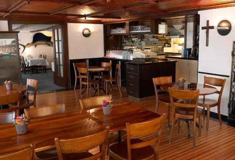 ホテル & Restaurant Rössli