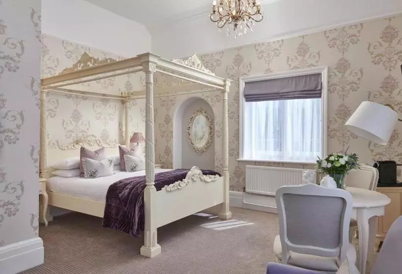 هتل Laura Ashley The Iliffe