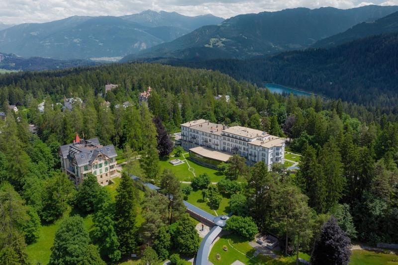 هتل Waldhaus Flims Wellness Resort, Autograph Collection