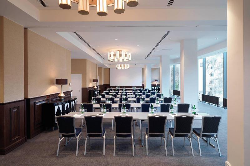 هتل Waldhaus Flims Wellness Resort, Autograph Collection