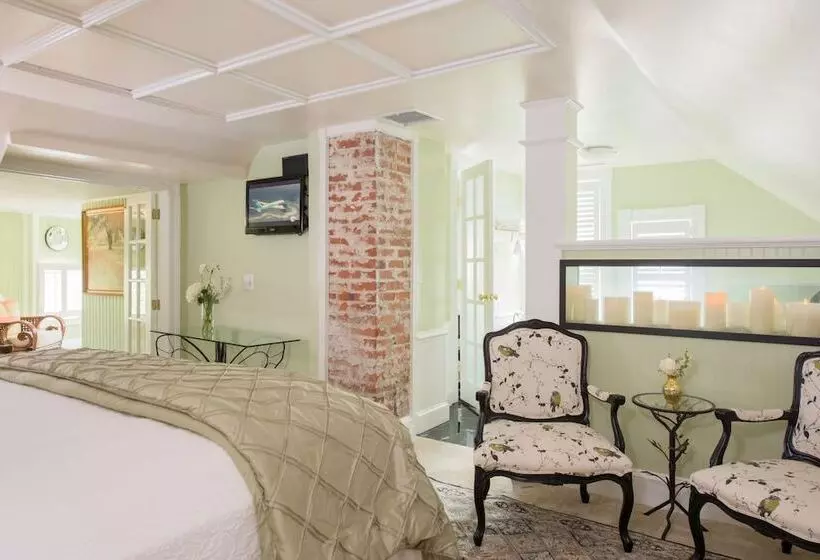 Szálloda White Doe Inn Bed & Breakfast