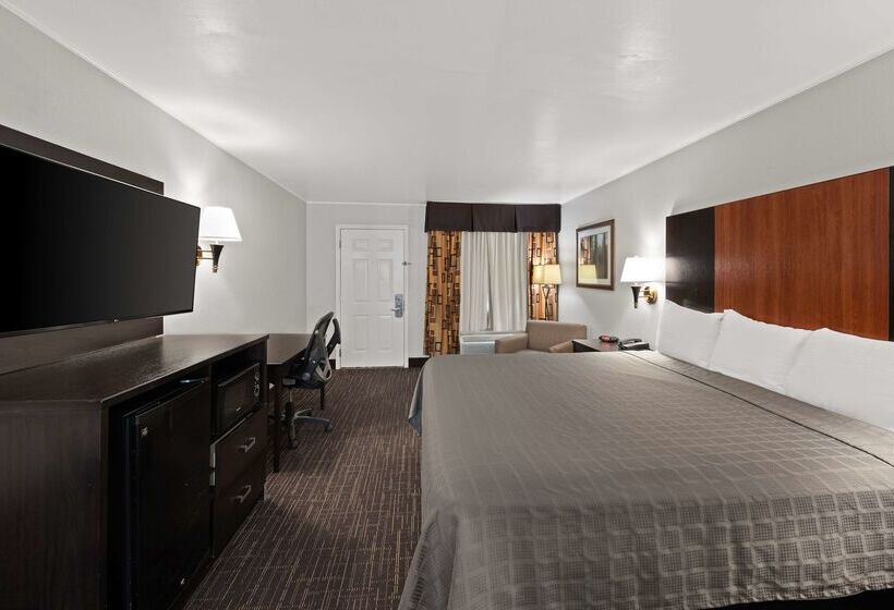 فندق Best Western Executive Inn