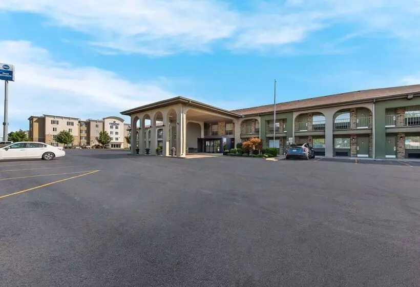 ホテル Best Western Executive Inn