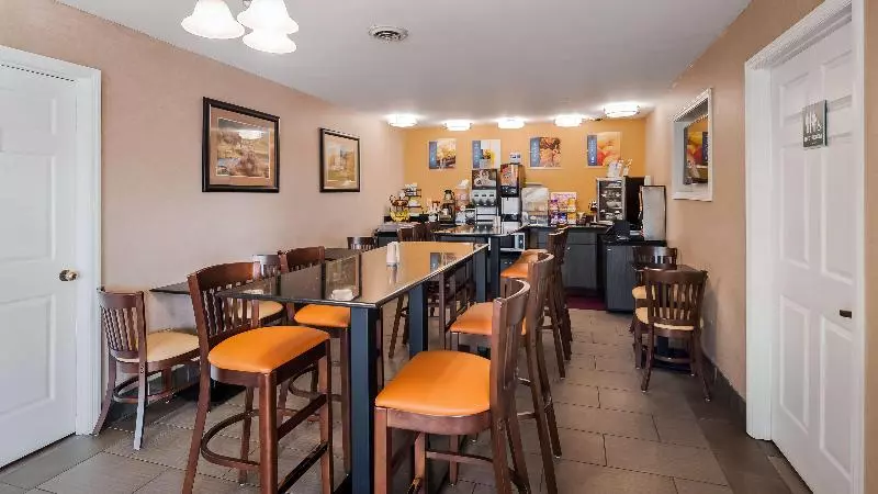 ホテル Best Western Executive Inn