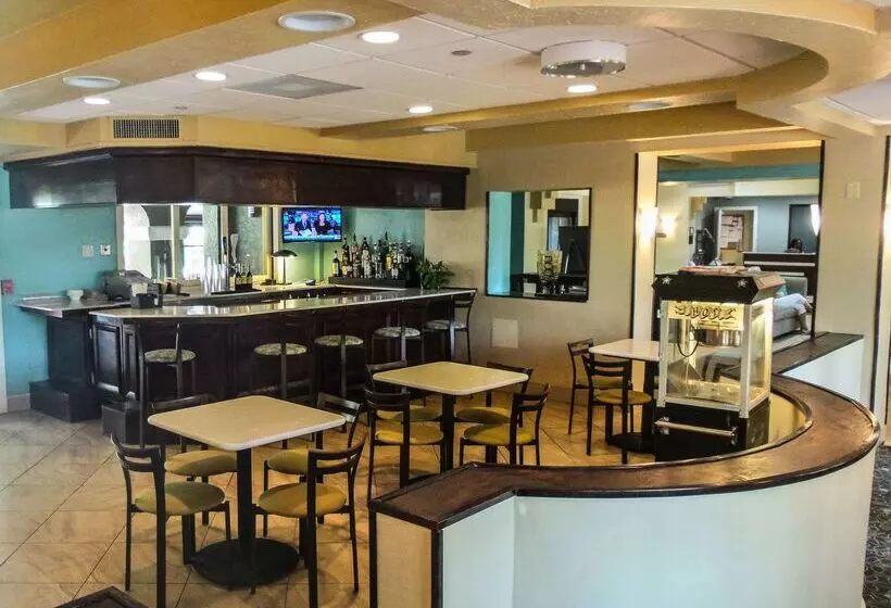 Best Western Plus Deerfield Beach Hotel & Suites