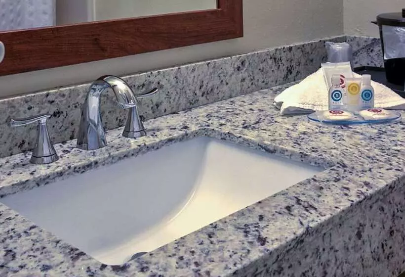 Отель Comfort Inn Brunswick