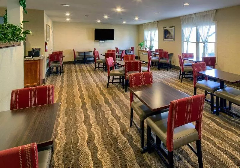 Отель Comfort Inn Brunswick