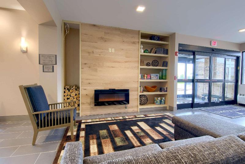 فندق Comfort Inn & Suites