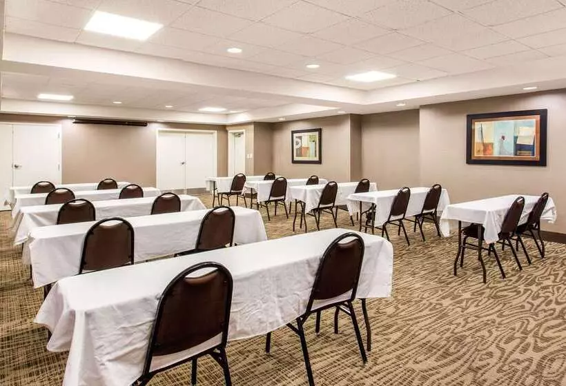 هتل Comfort Inn University Durham  Chapel Hill