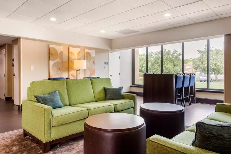 هتل Comfort Inn University Durham  Chapel Hill