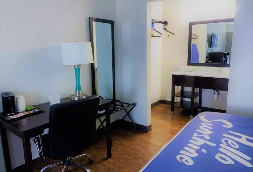 호텔 Days Inn By Wyndham Goldsboro