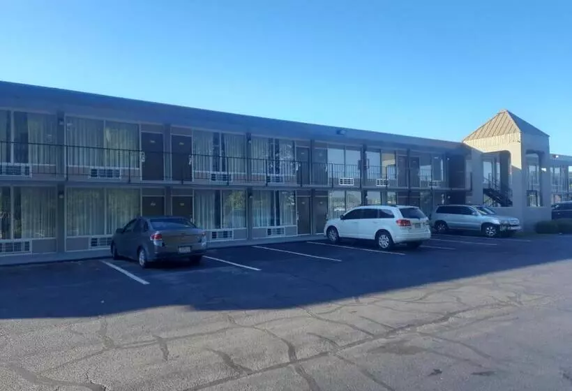 호텔 Days Inn By Wyndham Goldsboro