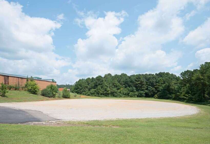 בית מלון כפרי Days Inn By Wyndham Greenville