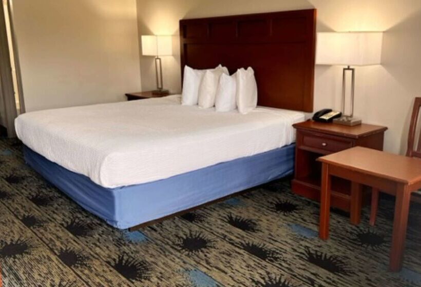 בית מלון כפרי Days Inn By Wyndham Greenville