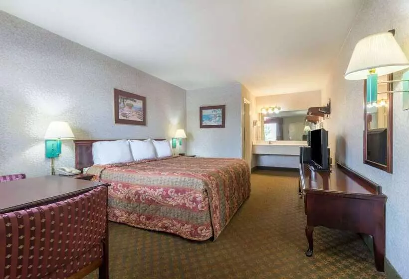 בית מלון כפרי Days Inn By Wyndham Greenville