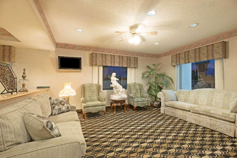 בית מלון כפרי Days Inn By Wyndham Greenville