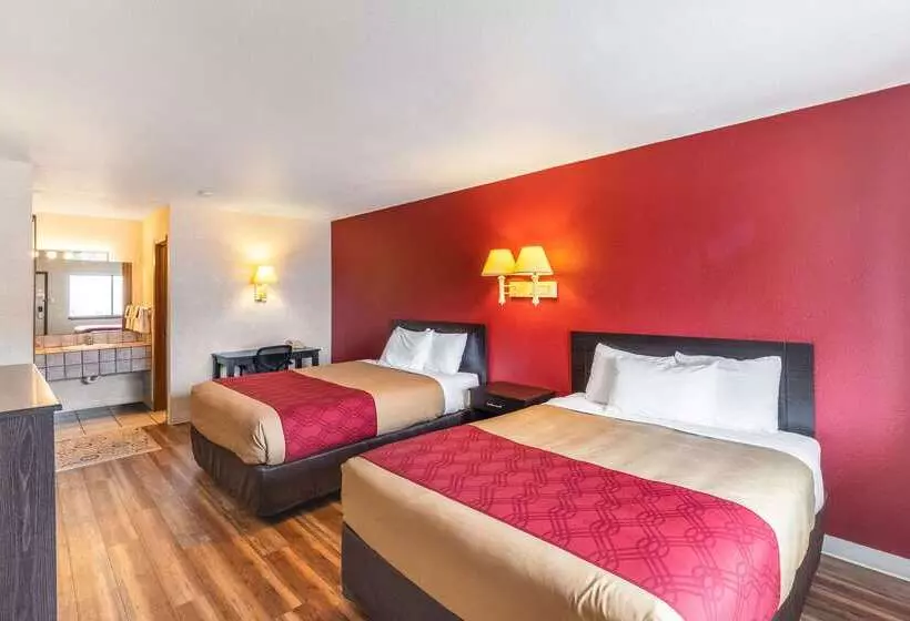 בית מלון כפרי Econo Lodge Fredericksburg