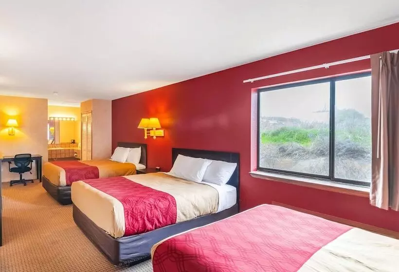 בית מלון כפרי Econo Lodge Fredericksburg