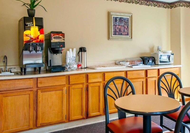 בית מלון כפרי Fairbridge Inn Express Chesterton