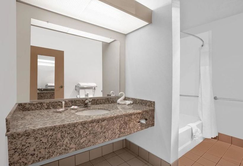 هتل Hawthorn Suites By Wyndham Kent/seatac Airport