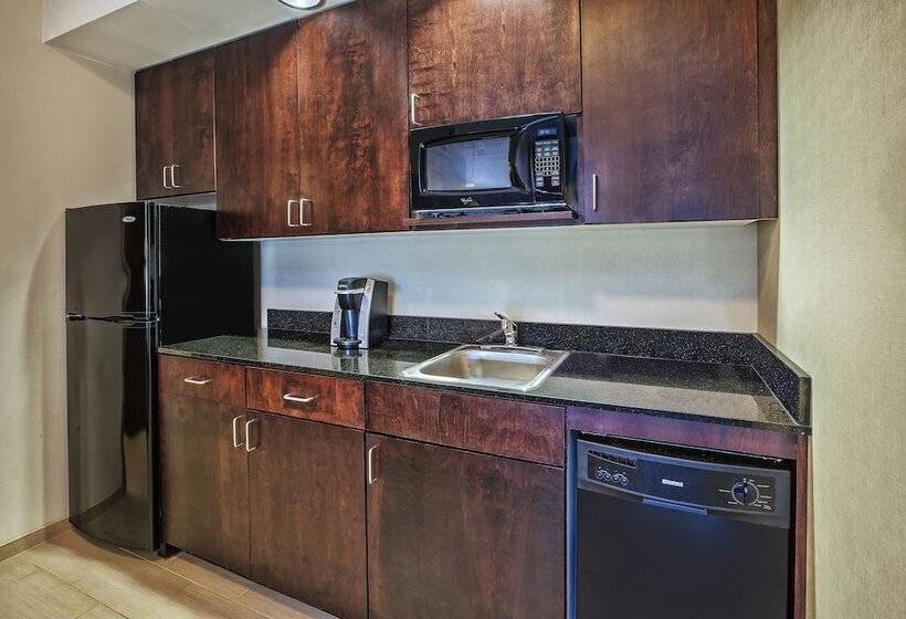 فندق Holiday Inn Express & Suites Dayton South   I 675, An Ihg