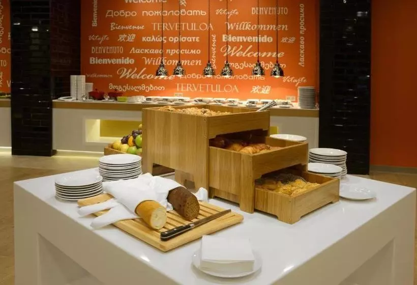 בית מלון כפרי Edge Seligerskaya – Moscow