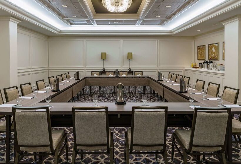 هتل Hyatt Regency Coral Gables In Miami