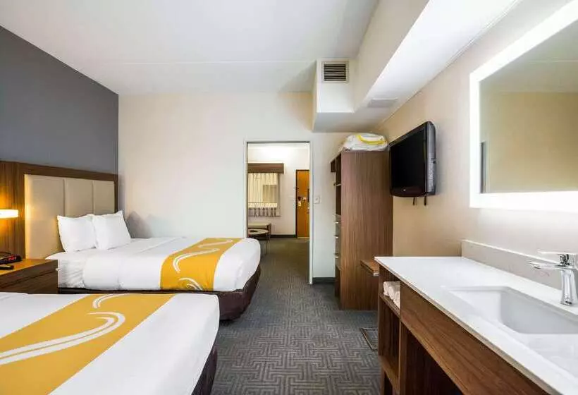 호텔 Quality Suites