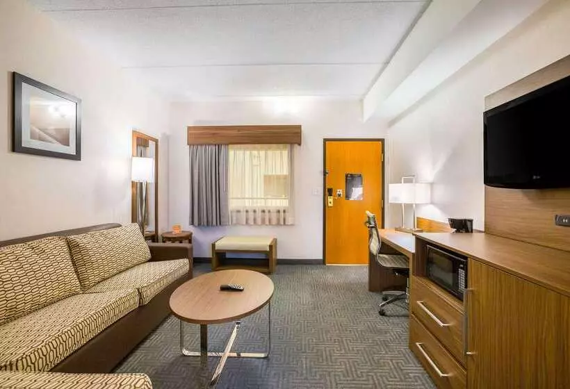 호텔 Quality Suites