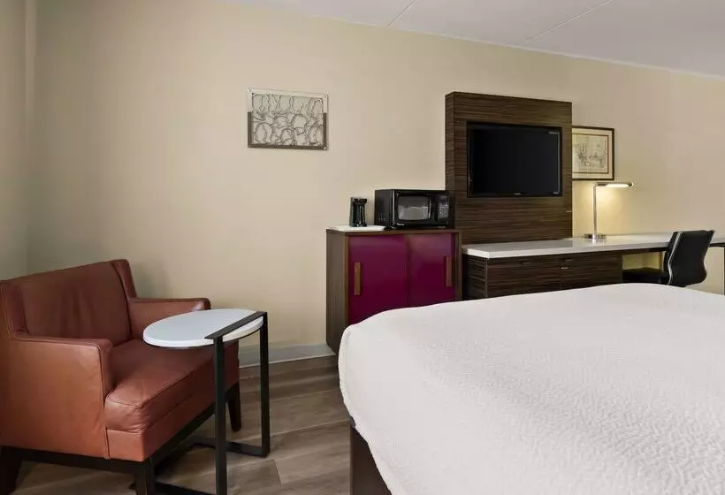فندق Ramada By Wyndham Harrisburg/hershey Area