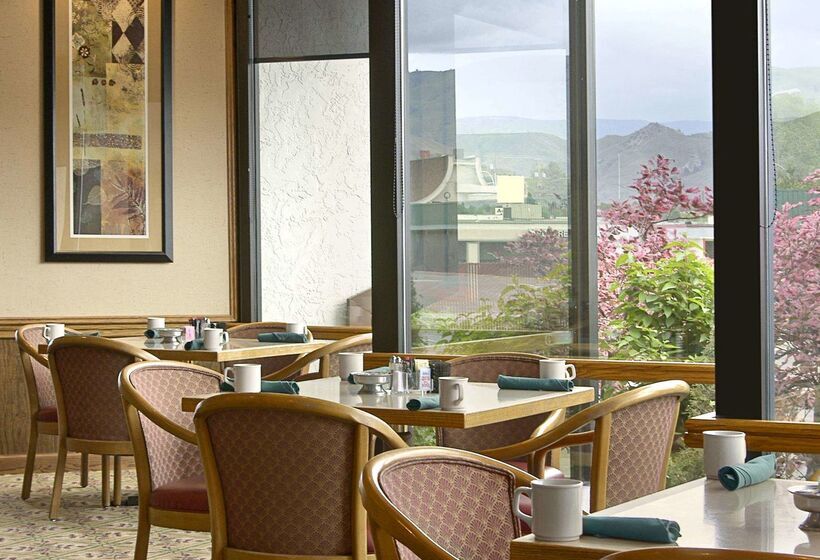 Red Lion Hotel Wenatchee City Center