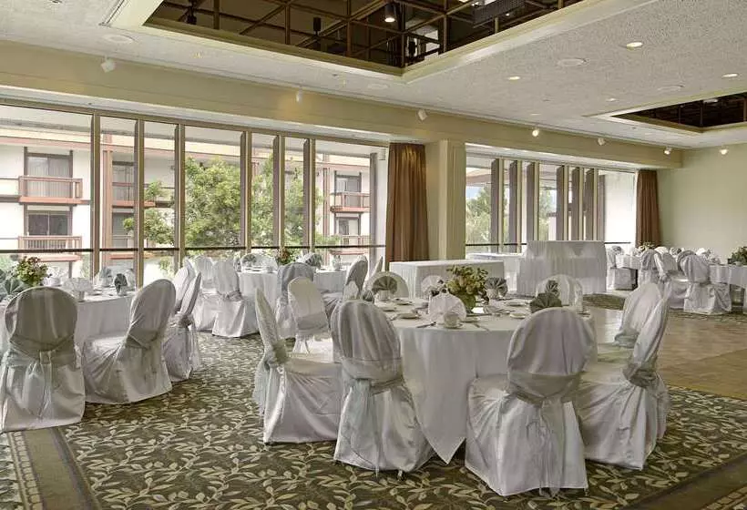 Red Lion Hotel Wenatchee City Center